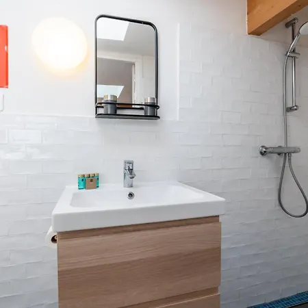 Spacious Duplex Minutes From The Eiffel Tower Appartement *