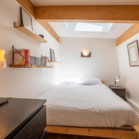 Appartement Spacious Duplex Minutes From The Eiffel Tower *