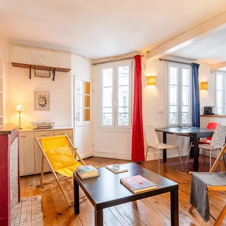 Apartment Spacious Duplex Minutes From The Eiffel Tower