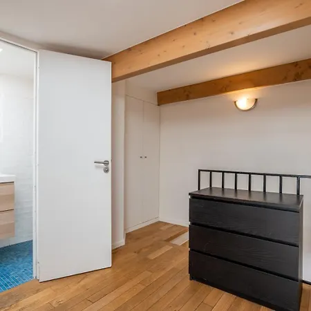 Apartment Spacious Duplex Minutes From The Eiffel Tower *
